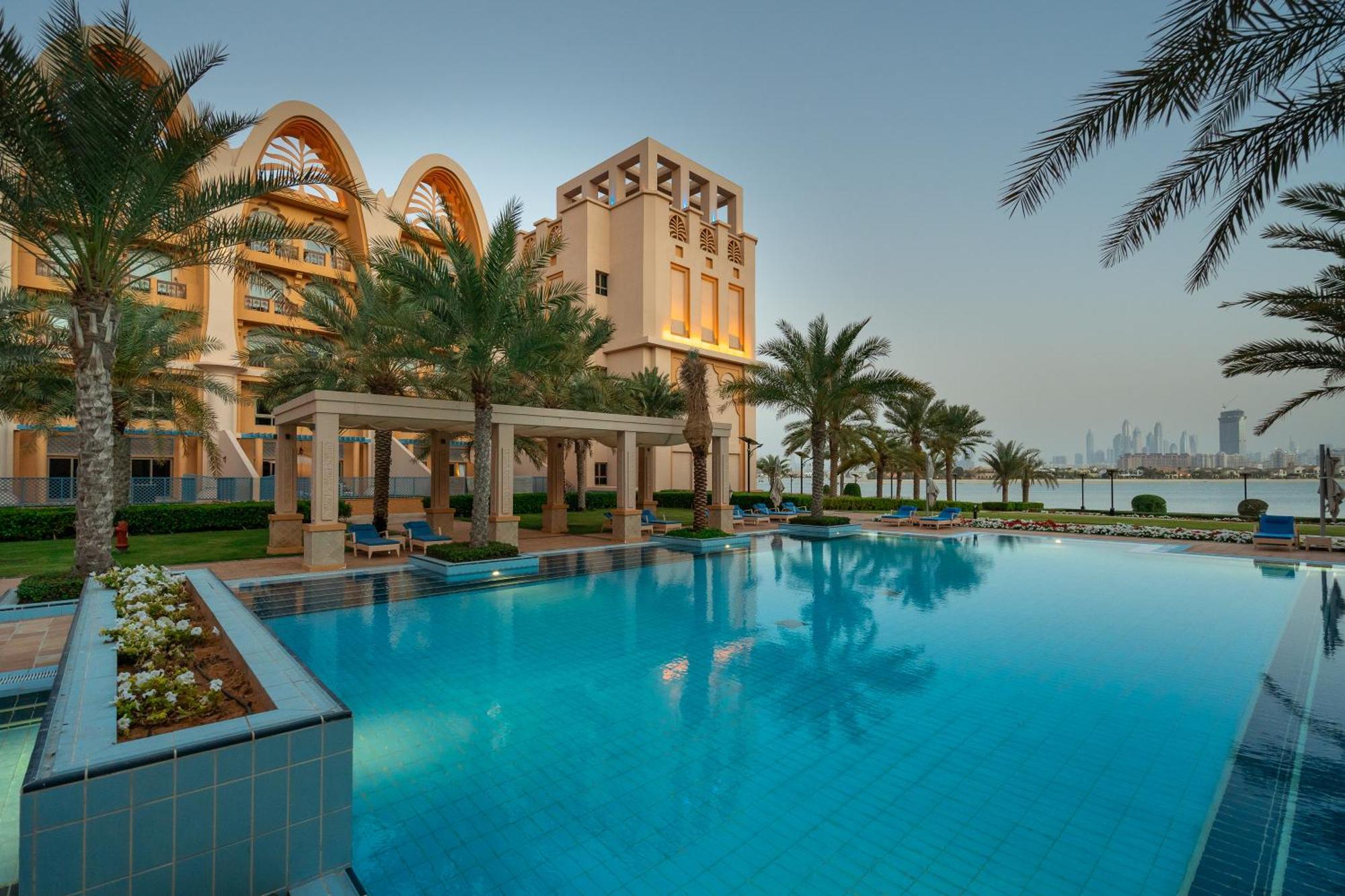 Simply Comfort In Sarai Palm Jumeirah Дубай Экстерьер фото