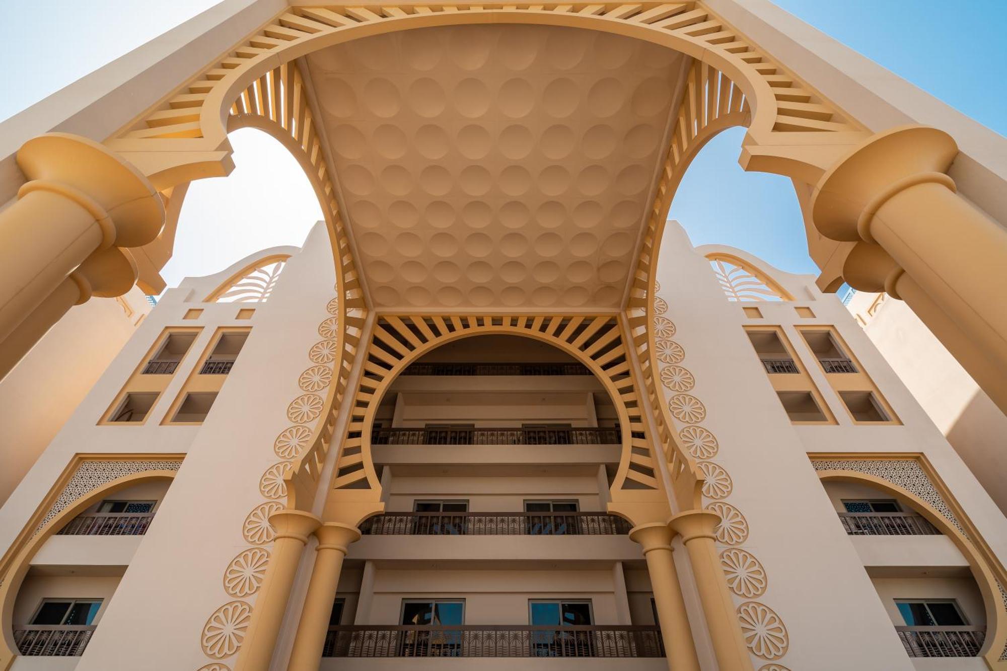 Simply Comfort In Sarai Palm Jumeirah Дубай Экстерьер фото