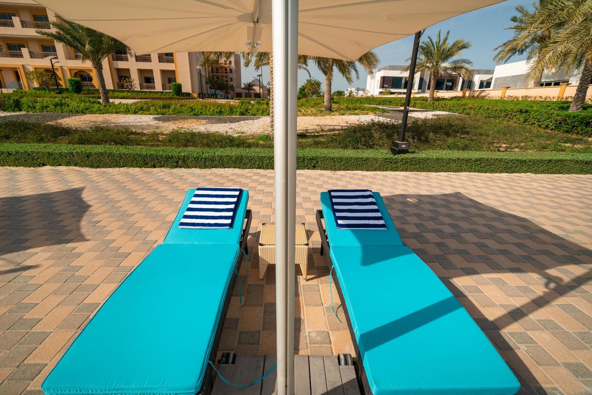 Simply Comfort In Sarai Palm Jumeirah Дубай Экстерьер фото